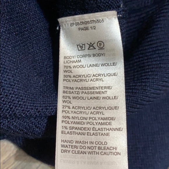 Saks Fifth Avenue Navy blue crewneck sweater - Picture 7 of 12